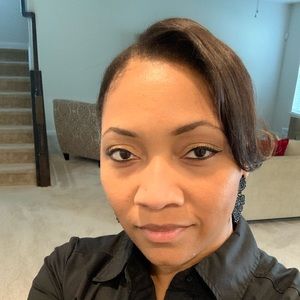 Meet your Posher, Takeila